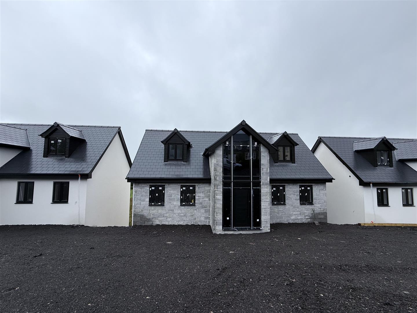 Heol Caegwyn, Drefach, Llanelli, SA14 7BB